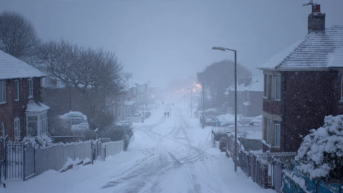 heavy snow in scarborough